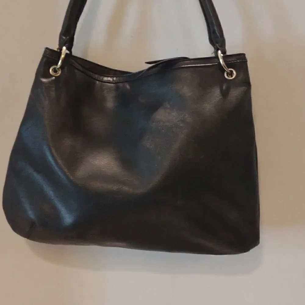 Vintage Relic Black Leather Purse